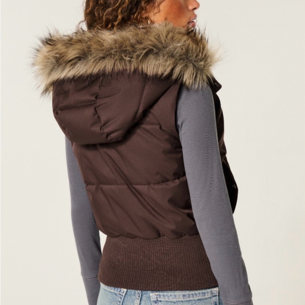 Y2K Cozy Brown Hooded Vest with Faux Fur Trim